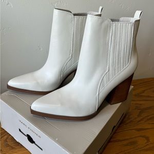 Marc Fisher Mayden Pointed Block Heel Leather Bootie Ivory - NWOT Size 8